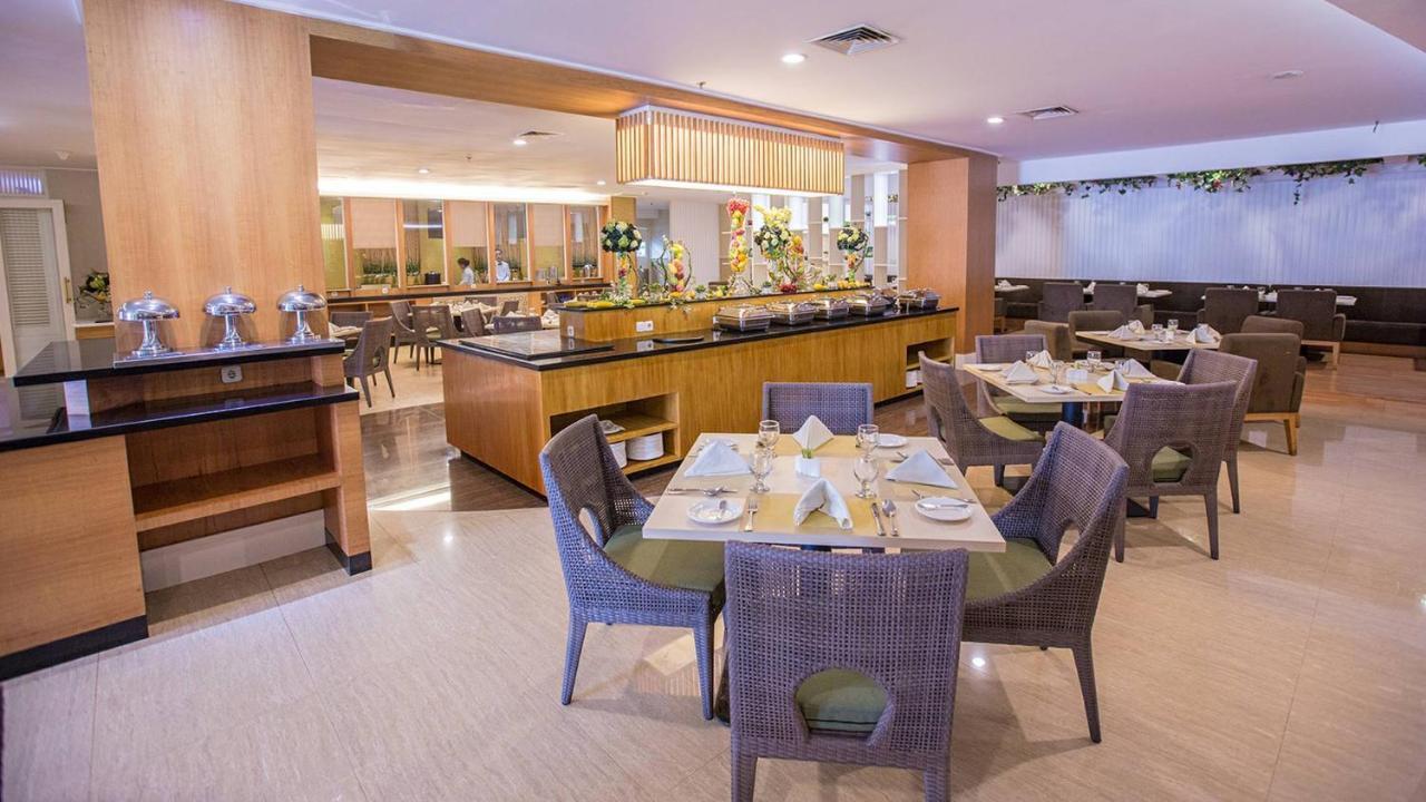 מדאן Emerald Garden International Hotel מראה חיצוני תמונה