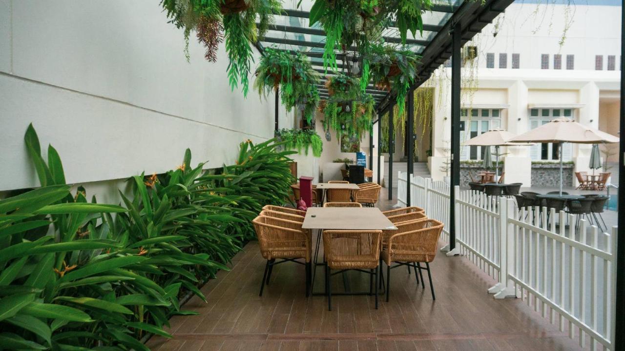 מדאן Emerald Garden International Hotel מראה חיצוני תמונה