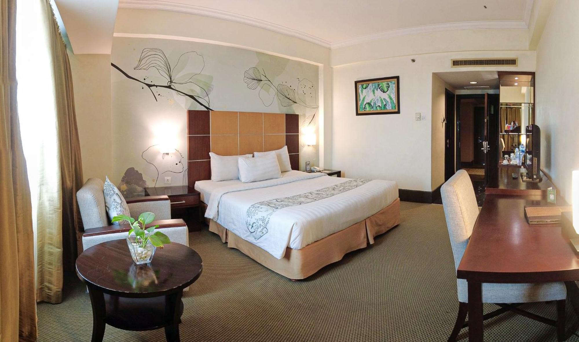 מדאן Emerald Garden International Hotel מראה חיצוני תמונה